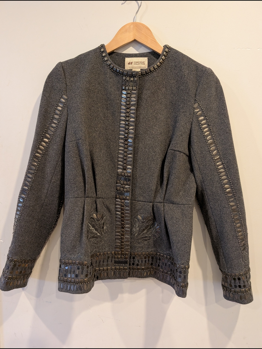 H&M Conscious Gray Embellished Peplum Blazer Buttons Artsy Sz 6 Workwear